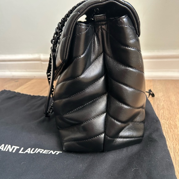 Saint Laurent Black Quilted Leather Shoulder Bag with Chain Strap - Picture 5 of 17